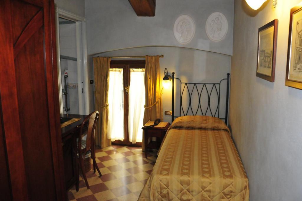 Hotel Della Robbia Florencie Pokoj fotografie